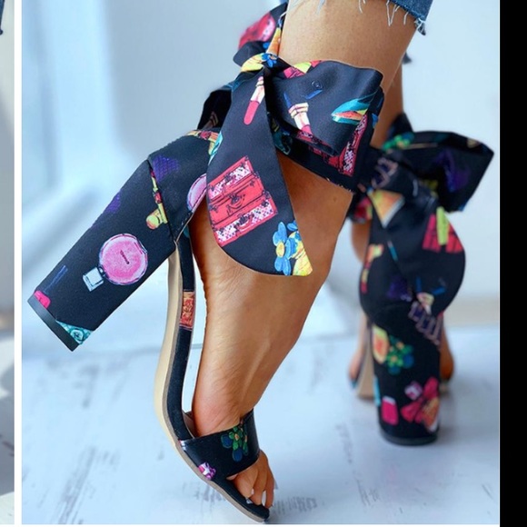 Open Toe Bowknot Block Heels - Picture 2 of 7